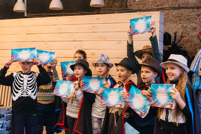 Как отметить Новый год классом — идеи для младших школьников в Чернигове